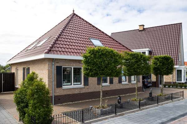 Einfamilienhaus H4 mit Klinker 103-104-WDF gelb-sandfarben