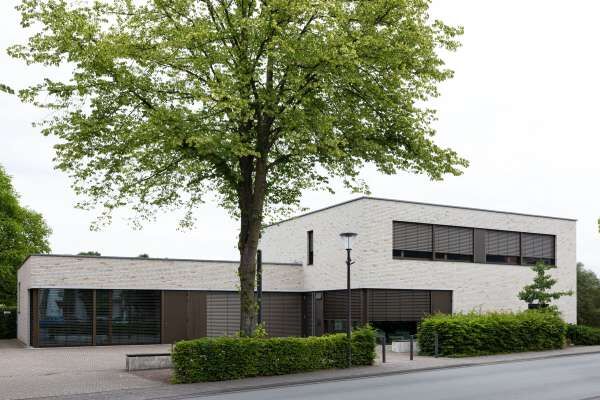 Bürogebäude H4 mit Klinker 108-203-DF beige bunt