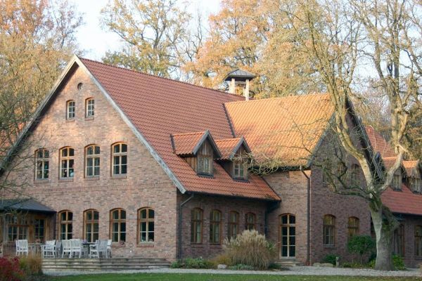 Landhaus H1 mit Klinker 107-112-NF rot-braun