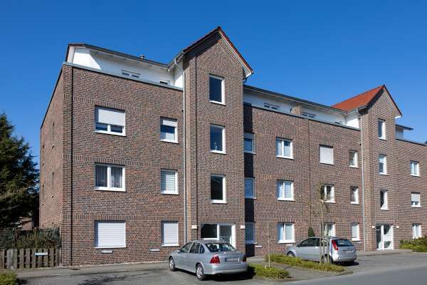 Mehrfamilienhaus H7 mit Klinker 104-131-NF rot, Kohle