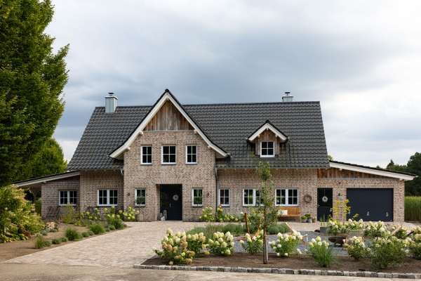 Landhaus H41 mit Klinker 120-109-WDF rot beige