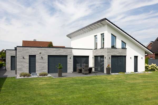 Modernes Einfamilienhaus H11 mit Klinker 118-113-ModF grau nuanciert