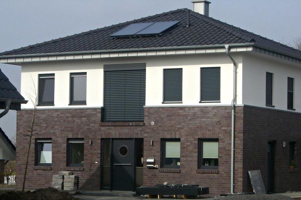 Stadtvilla / Einfamilienhaus H2 mit Klinker 101-113-NF rot -blau -bunt
