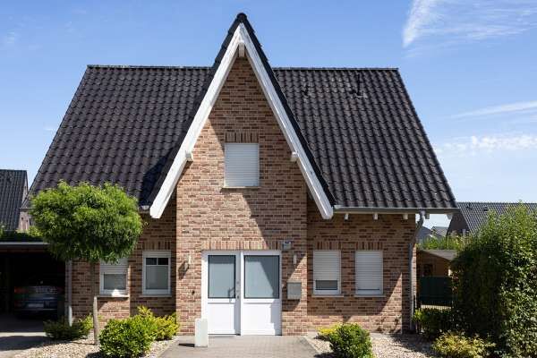 Einfamilienhaus H6 mit Klinkerriemchen R-103-102 braun - bunt