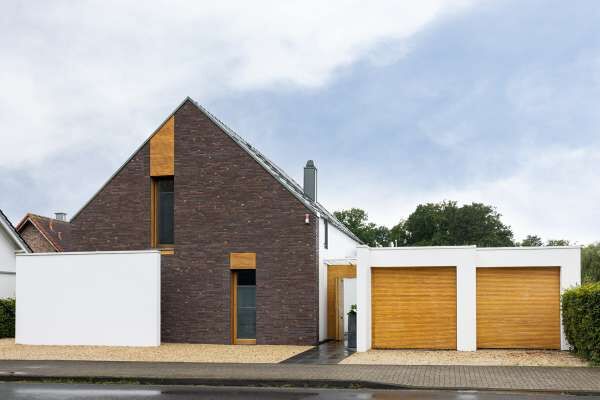 Einfamilienhaus H1 mit Klinker 117-119-ModF braun - blau nuanciert