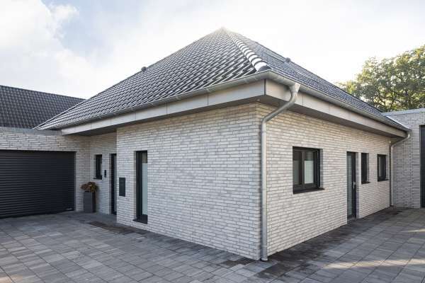 Bungalow H2 mit Klinker 108-213-ModF grau bunt