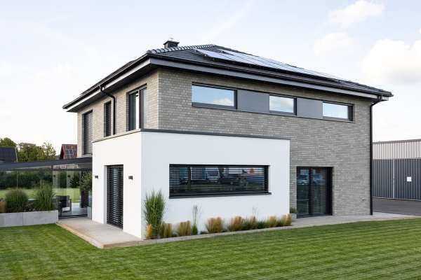 Einfamilienhaus H8 mit Klinker 104-146-NF grau