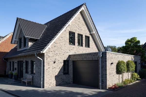 Einfamilienhaus H30 mit Klinker 103-112-WDF grau-bunt