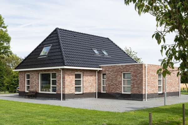Einfamilienhaus H14 mit Klinker 103-140-WF braun-bunt