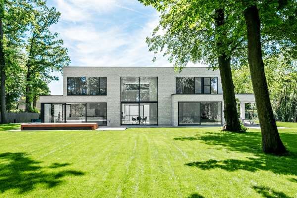 Bauhaus / Luxusvilla  H2 mit Klinker 103-145-WDF beige, braun nuanciert