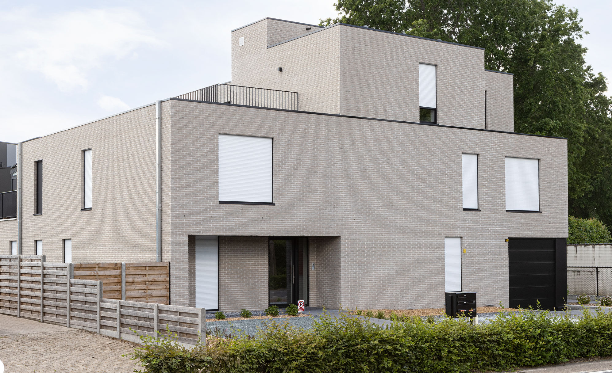 Braune Klinkerriemchen wirken edel und modern