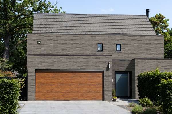 Bauhaus H5 mit Klinkerriemchen R-118-203-ModF anthrazit bunt