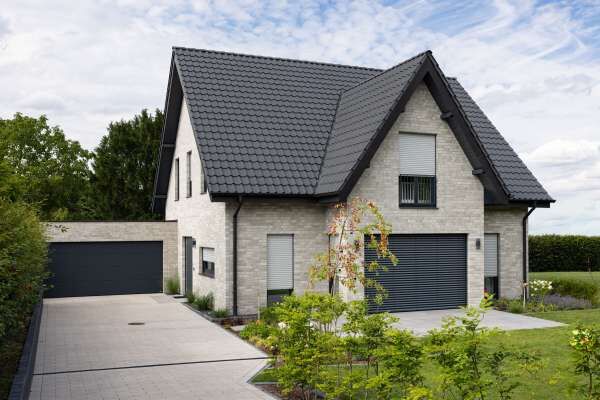 Einfamilienhaus H23 mit Klinker 104-166-NF grau nuanciert