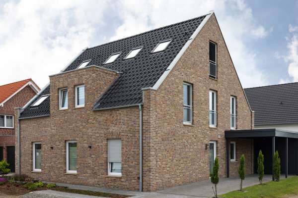 Einfamilienhaus H12 mit Klinker 120-105-WDF rot - beige - bunt