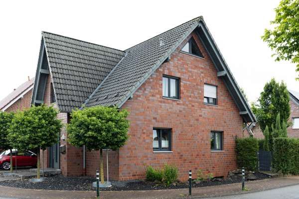 Einfamilienhaus H3 mit Klinker 108-177-2DF rot-bunt