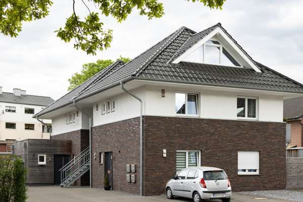 Mehrfamilienhaus H5 mit Klinker 111-113-DF schwarz - braun