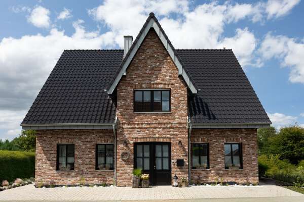 Einfamilienhaus H1 mit Klinker 113-205-WDF rot bunt