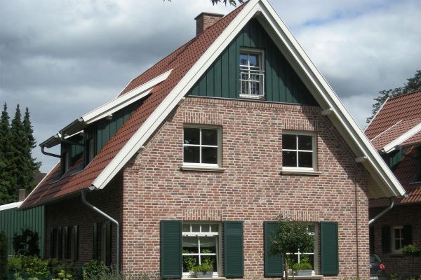 Landhaus H2 mit Klinker 105-125-ModF rot - braun - bunt