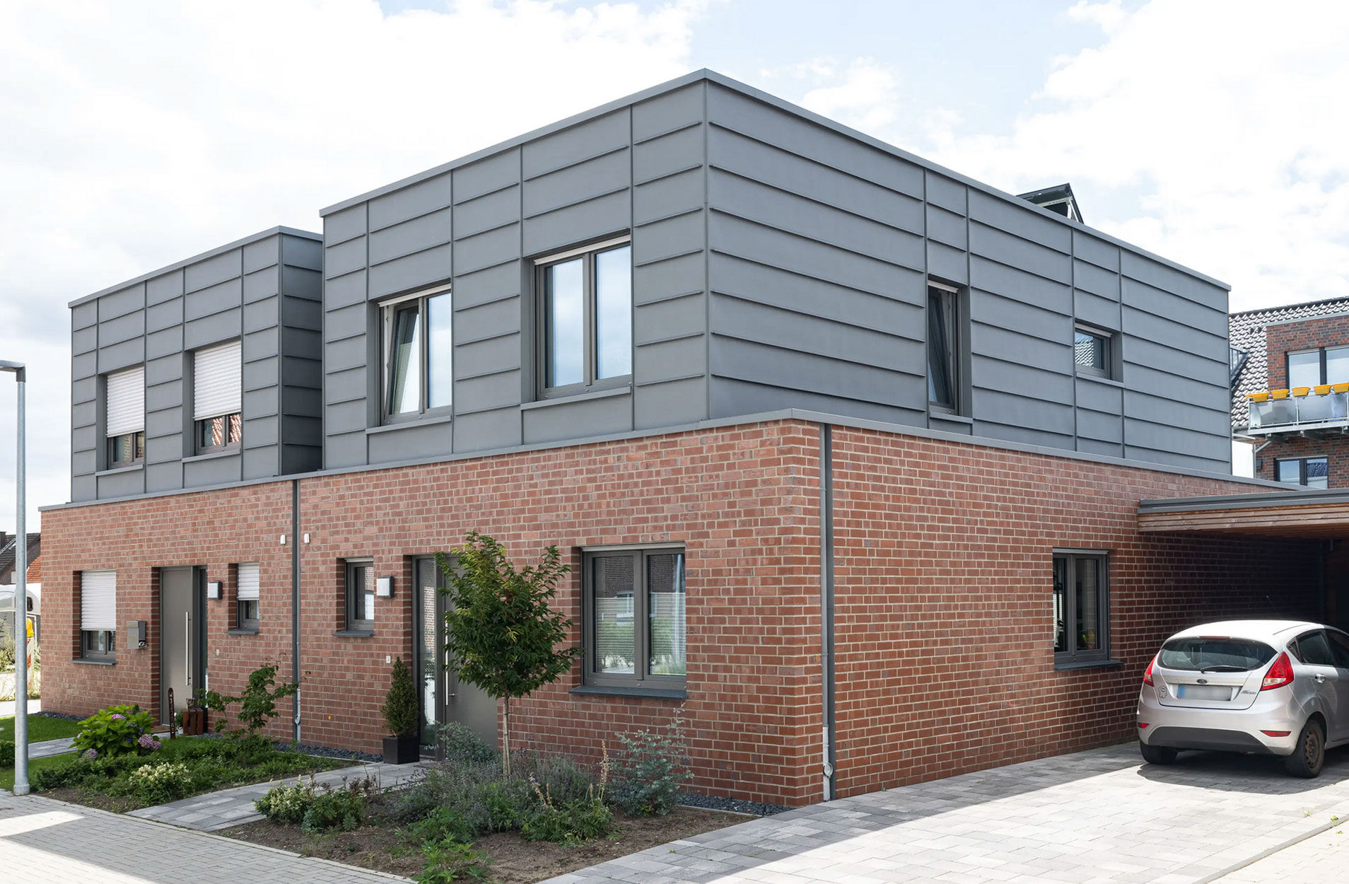 Zweischaliger Wandaufbau im Fokus: Viele ältere Klinkerhäuser besitzen eine ungedämmte Luftschicht – ideal für eine nachträgliche Kerndämmung.