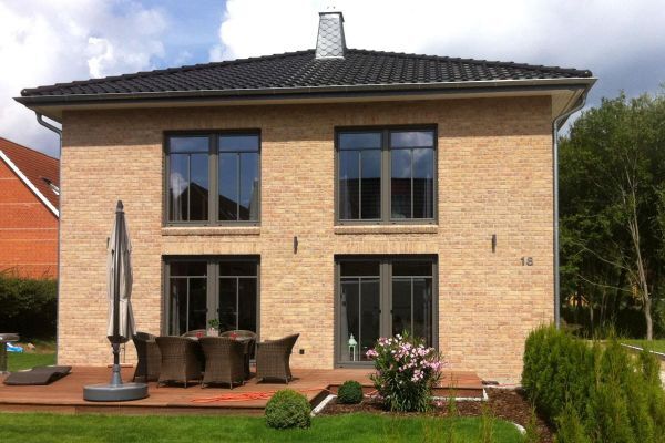 Stadtvilla H1 mit Klinker 113-140-NF beige - sandfarben