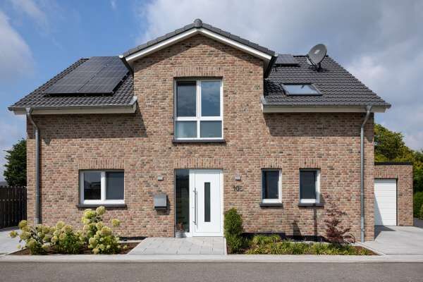Einfamilienhaus H42 mit Klinker 120-109-WDF rot beige