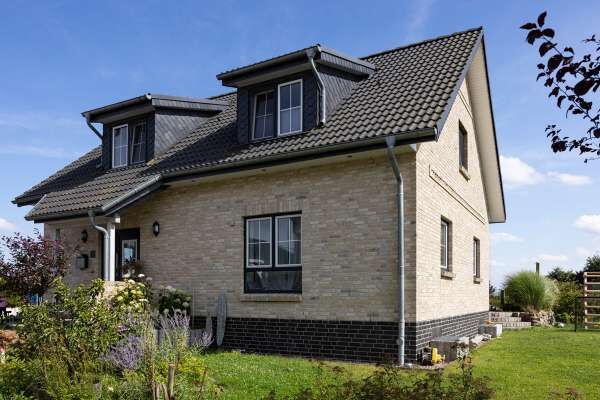 Einfamilienhaus H1 mit Klinker 113-127-WDF gelb - grau nuanciert