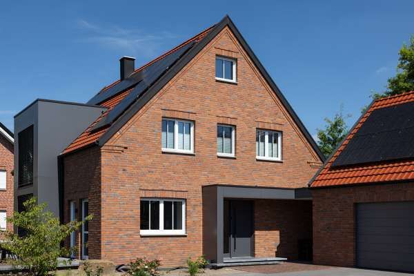 Einfamilienhaus H7 mit Klinker 102-120-NF rot-bunt
