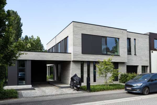 Bauhaus H9 mit Klinker 118-114-ModF grau nuanciert