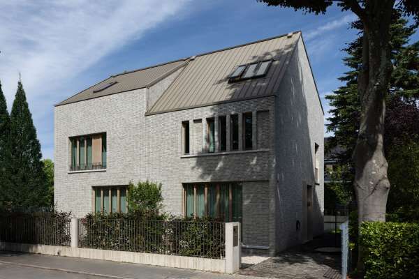 Einfamilienhaus H2 mit Klinkerriemchen R-104-317-DF grau bunt