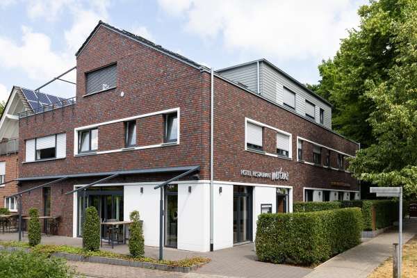 Bürogebäude H16 mit Klinker 104-142-NF rot - bunt