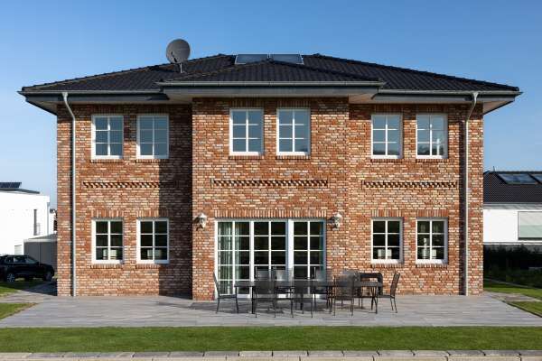 Stadtvilla H4 mit Klinker 113-178-WDF rot beige bunt