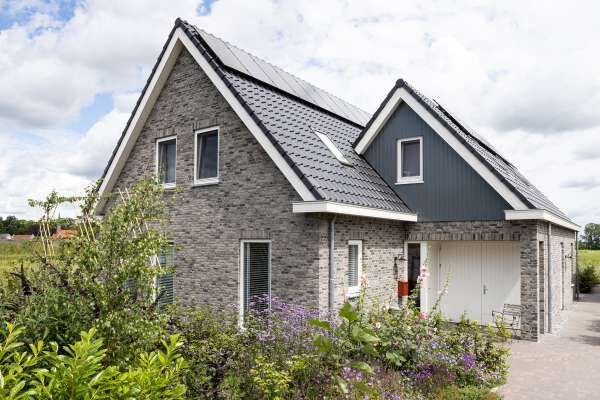 Landhaus H24 mit Klinker 103-412-WF grau-bunt
