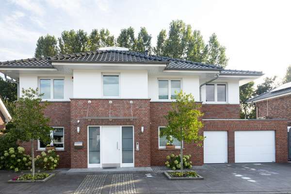 Stadtvilla H1 mit Klinker 108-225-RF rot bunt