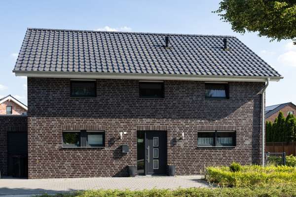 Einfamilienhaus H2 mit Klinker 101-158-NF braun - blau - bunt
