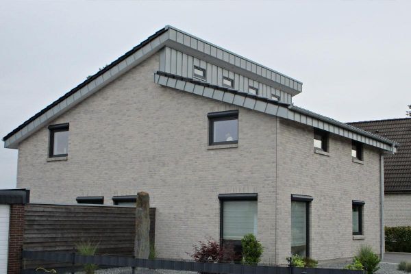 Stadtvilla H5 mit Klinker 113-129-WDF grau - gedämpft