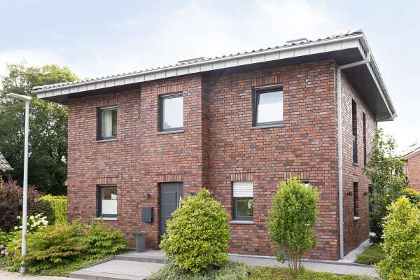 Stadtvilla  H3 mit Klinker 111-134-NF anthrazit rot