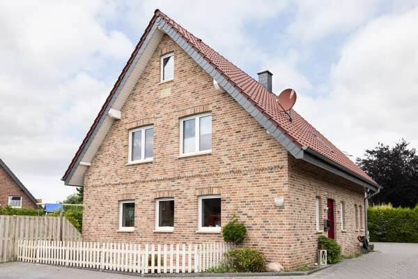 Einfamilienhaus H6 mit Klinker 105-102-WDF rot-bunt