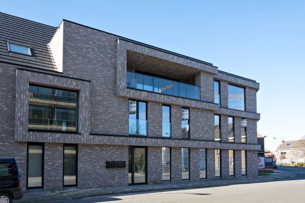 Bürogebäude H11 mit Klinker 103-210-WDF grau