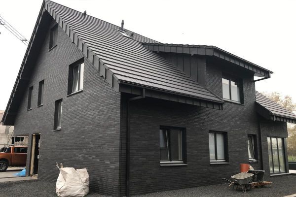 Einfamilienhaus H1 mit Klinker 102-146-ModF anthrazit - grau nuanciert